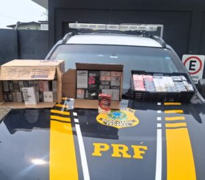 PRF apreende 151 perfumes falsificados em carro na BR-282