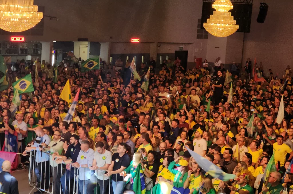 Jair Bolsonaro participa de comício de Ricardo Guidi em Criciúma, com a presença de lideranças do Partido Liberal