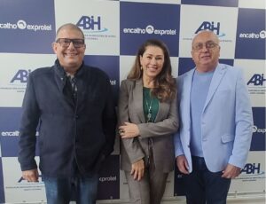 Margot Rosenbrock Libório eleita diretora-presidente da ABIH-SC