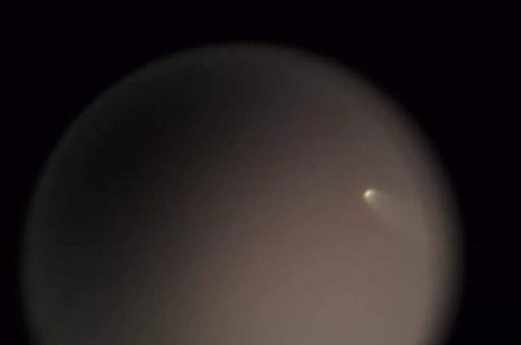 Cometa visto no Parque Astronômico de Criciúma