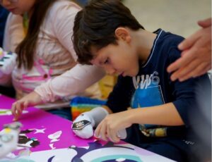 Puket do Balneário Shopping promove oficinas de fantoches
