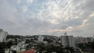 Quarta-feira será nublada e com chance de chuva em Criciúma