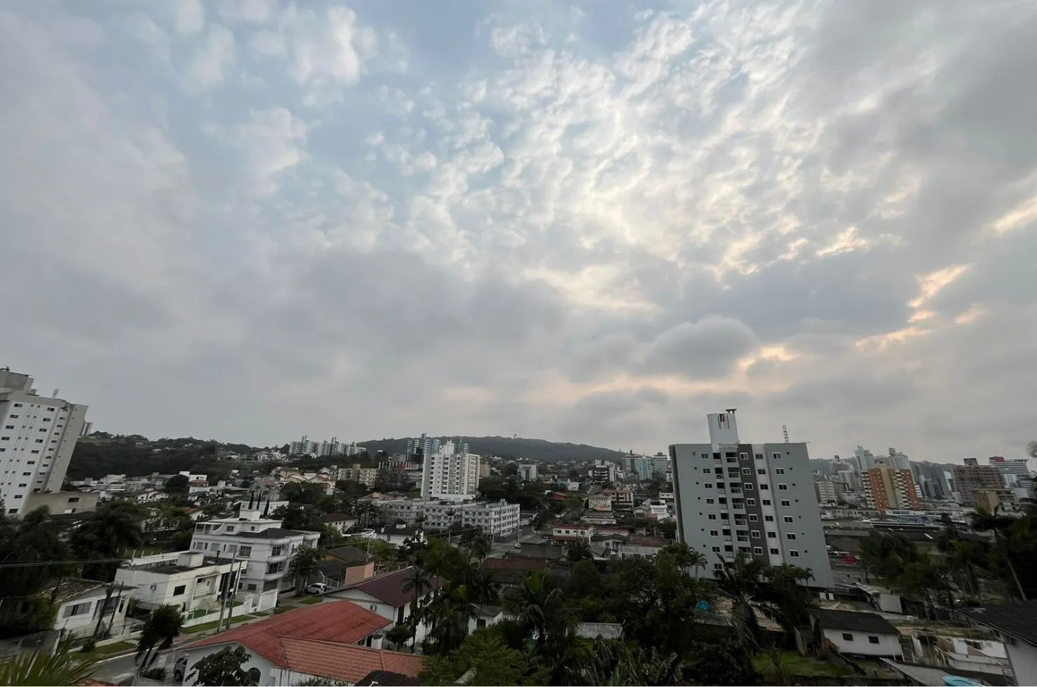 Quarta-feira será nublada e com chance de chuva em Criciúma