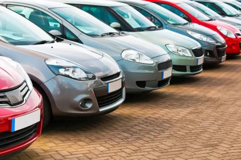 Revenda de automóveis é alvo de furto no Rio Maina, em Criciúma