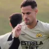 Serginho durante treino do Criciúma