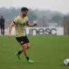 Fellipe Matheus durante treino pelo Criciúma