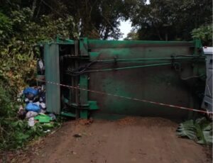 Caminhão de lixo esmaga trabalhador de 27 anos em Blumenau