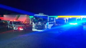Polícia e Receita Federal apreendem 4 mil garrafas de vinho em SC