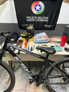 Homem é preso em flagrante após arrombar loja no Centro de Criciúma