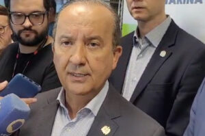 Governador vistoria melhorias realizadas nos hospitais São José e Santa Catarina