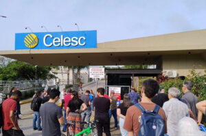 Trabalhadores da Celesc encerram greve