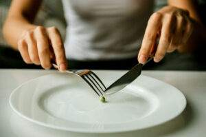 País engatinha no tratamento do transtorno alimentar