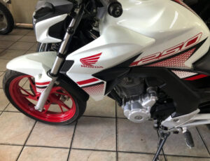 Adolescente é apreendido em Sombrio após manobras perigosas com motocicleta