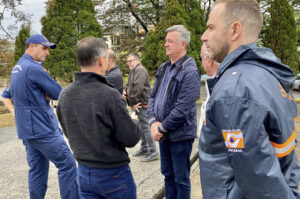 Ricardo Fabris visita empresa química atingida por incêndio em Criciúma