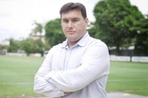 Tubarão negocia com Felipe Gil para executivo de futebol