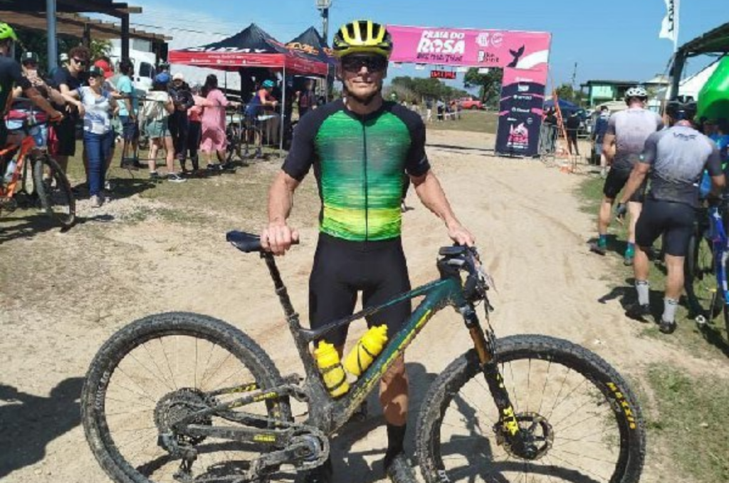 Ciclista tubaronense vence competição em Imbituba