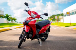 Veja motos que não precisam de CNH para serem pilotadas