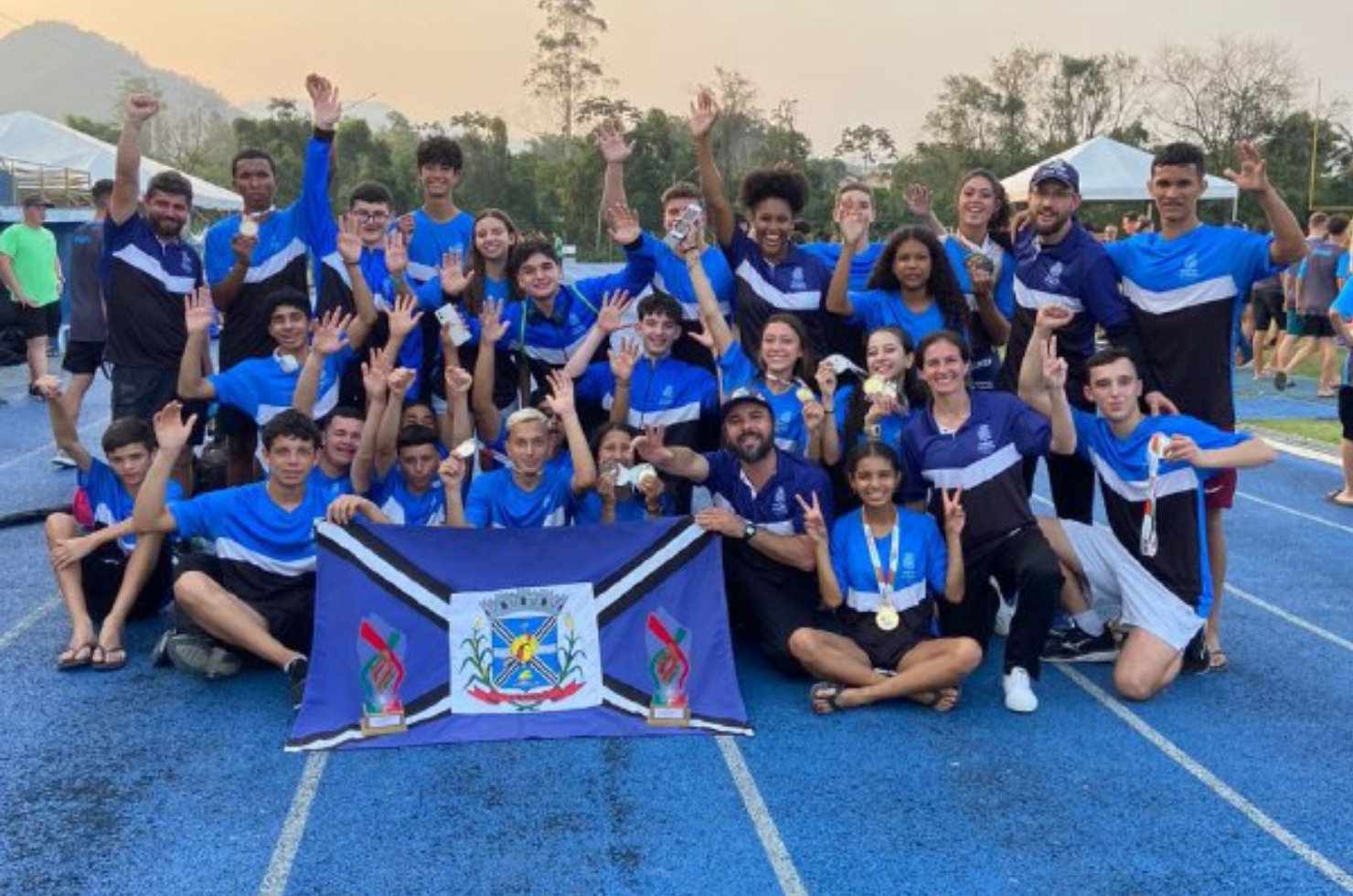 Atletismo de Tubarão conquista terceiro lugar geral na Olesc