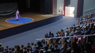 Projeto Roda Riso Pelas Escolas traz apresentações teatrais para Tubarão