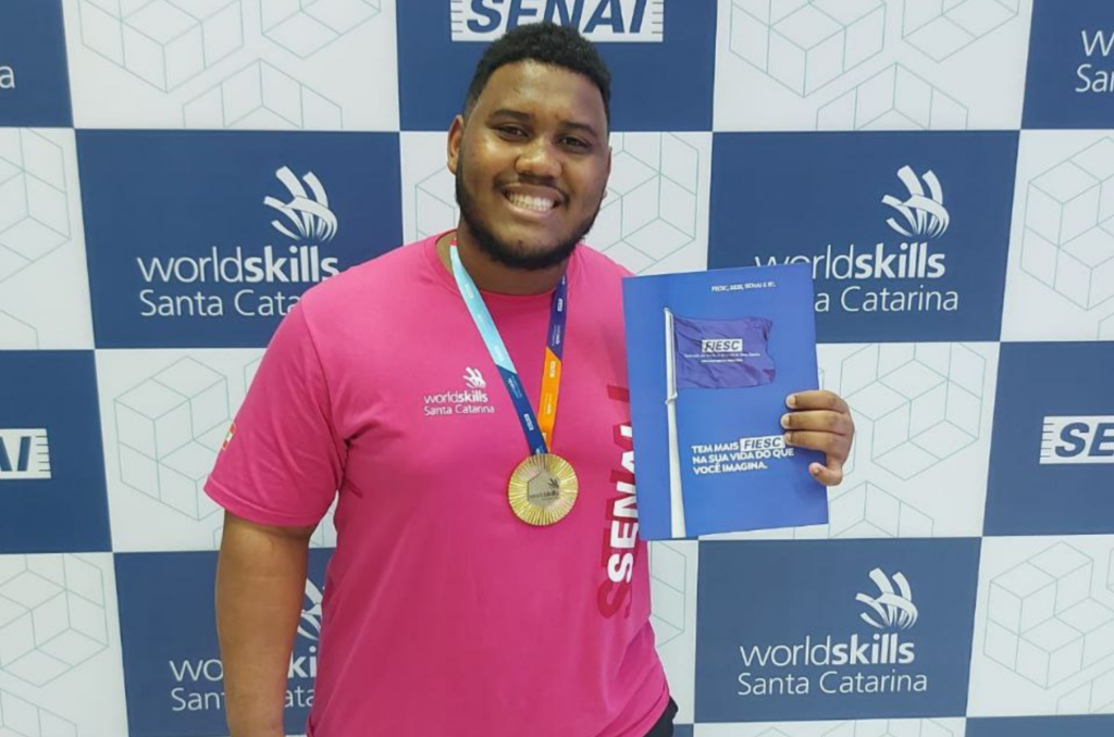 Estudante do SENAI Tubarão se classifica para etapa nacional da Worldskills