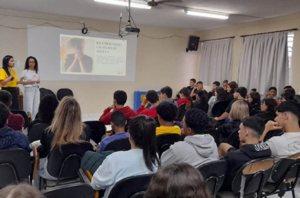 CAPSs de Tubarão realizam ações sobre o Setembro Amarelo