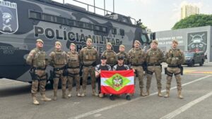 Policiais de SC se formam em Curso de Choque em Goiás