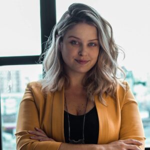 Giovana Mondardo é a vereadora mais votada de Criciúma