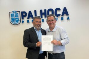 Vereador Marcos Roberto assume como prefeito interino em Palhoça
