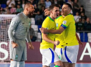 Seleção brasileira tem cinco atletas de SC na disputa da semifinal