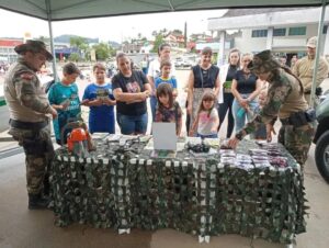 Ação “Quartel Aberto” é promovida pela Polícia Militar Ambiental em Florianópolis
