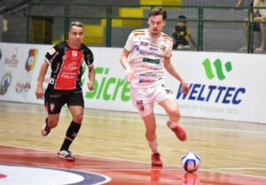 JEC vence Blumenau e larga na frente por vaga nas semifinais do Catarinense de Futsal