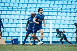 Avaí treina para duelo contra o Ceará na Série B neste domingo