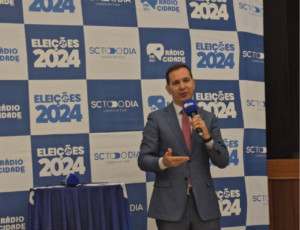 Conheça o candidato preso à rejeição do PT em uma cidade bolsonarista