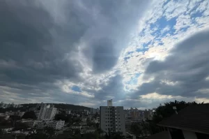 Calor e tempo abafado: máximas chegam a 37ºC nesta quinta em Criciúma