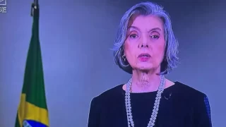 Pronunciamento da ministra Cármen Lúcia sobre a importância do voto nas eleições