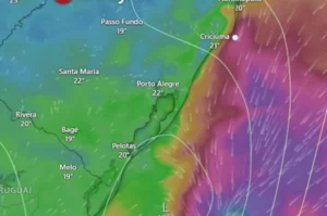 Ciclone extratropical deve atingir SC nesta terça-feira