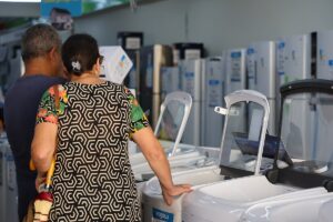 Comércio cresce 6,4% em agosto em Santa Catarina