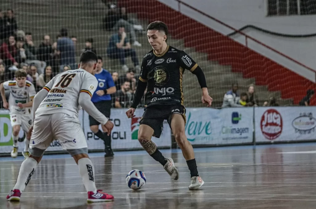 Partida do Criciúma Futsal, no Ginásio Municipal Irmão Walmir Antônio Orsi