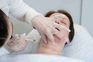 Desarmonização facial: quando o excesso estético se torna um problema