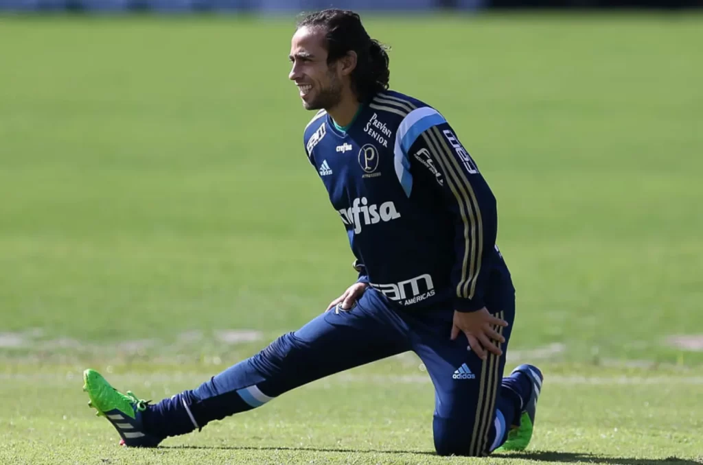 Jorge Valdívia durante treino no Palmeiras