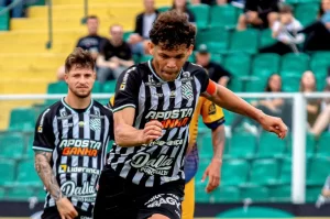 Figueirense goleia o Nação por 5 a 1 pela Copa SC