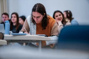 Governo abre inscrições extras para o Universidade Gratuita