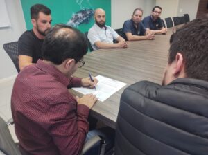 Ordem de Serviço é assinada para asfalto na Rua Vereador Venício