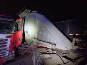 Engavetamento na BR-101 em Palhoça deixa um morto e fila longa