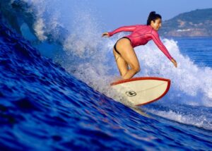 Roberta Borges representa Garopaba no Mundial de Surf Master