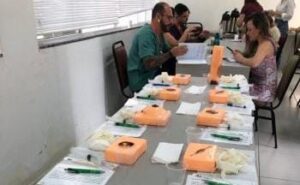 Capacitação em Tijucas atualiza enfermeiros em cuidados de ferimentos