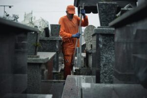 São José prepara cemitérios e orienta para Dia de Finados