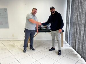 Figueirense entrega 30 cestas básicas a ex-atletas de SC