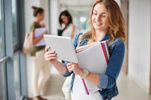 MEC premiará com R$ 5 mil estudantes novatos no ensino superior