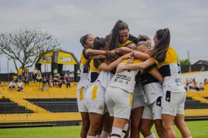 Meninas Carvoeiras garantem vaga na final e no Brasileirão A3